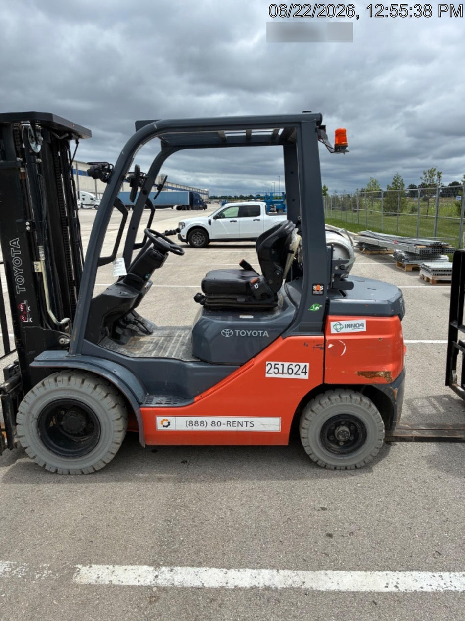2022 TOYOTA 50-8FGU25