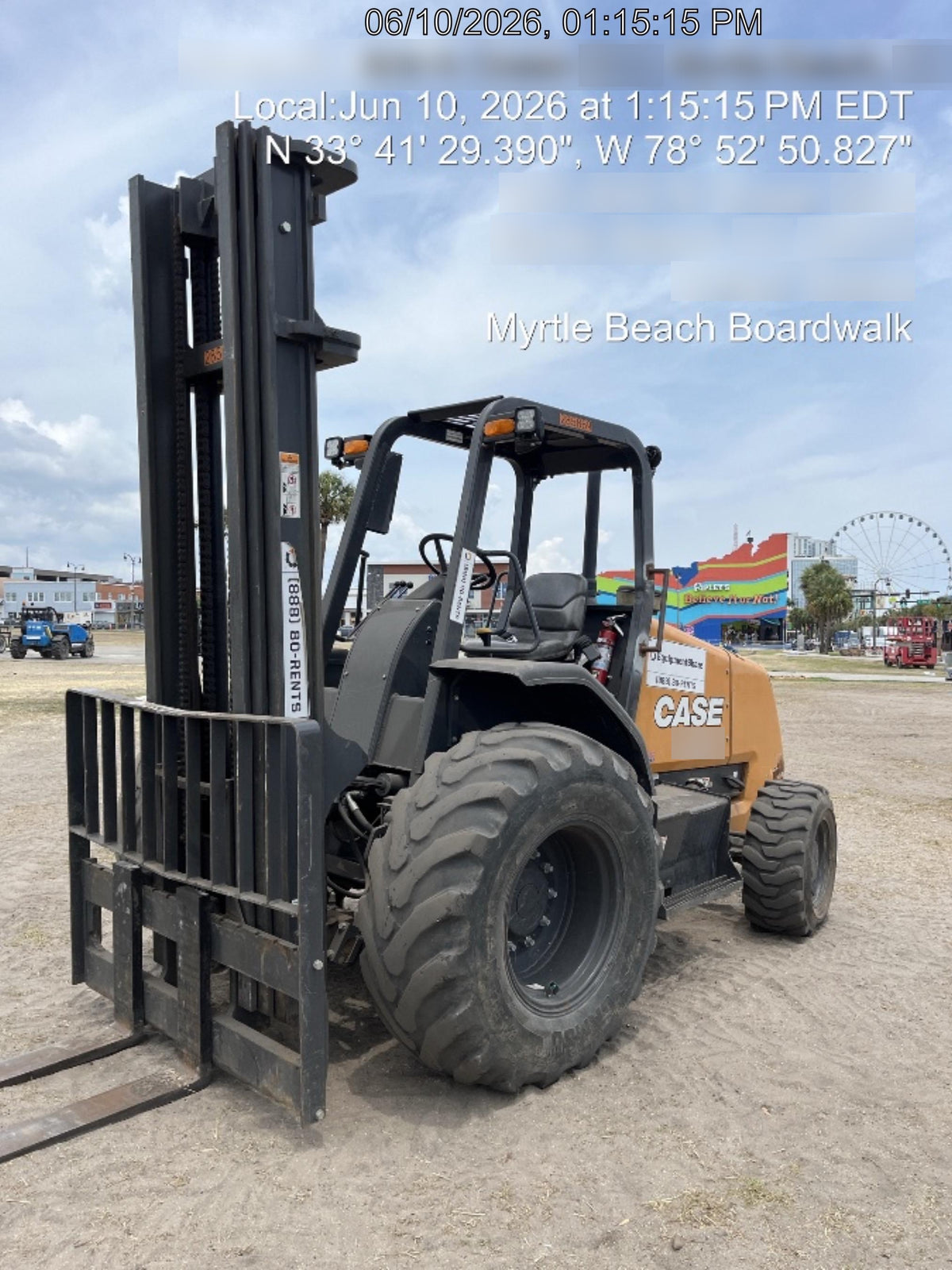 2023 CASE 588H