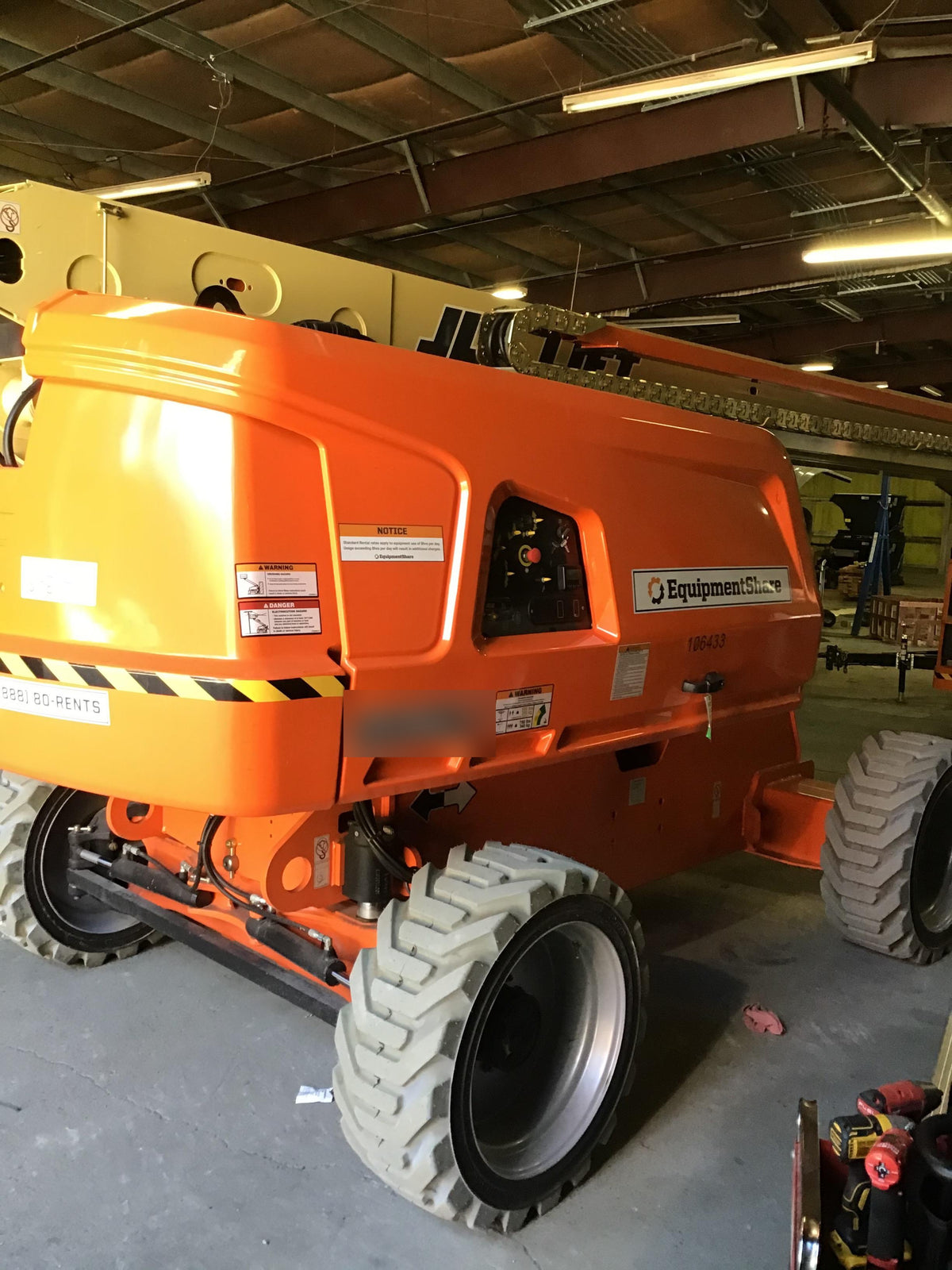 2020 JLG 660SJ