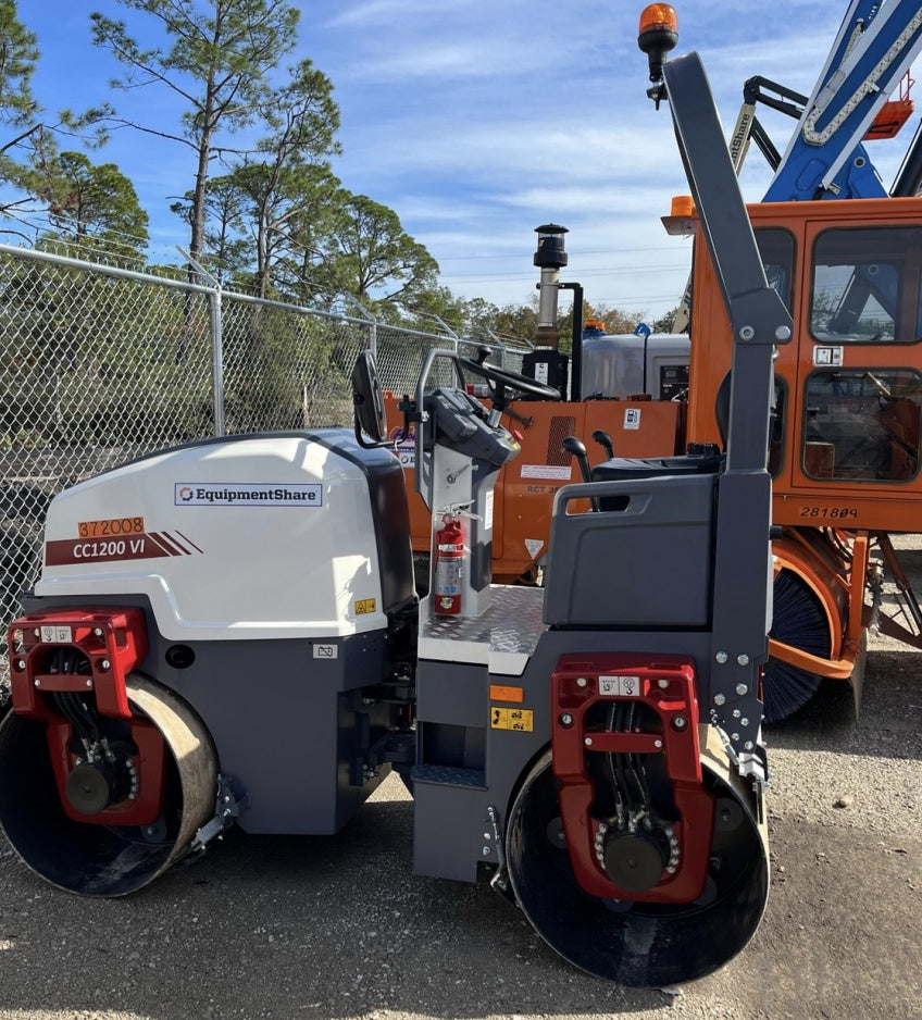 2023 DYNAPAC CC1200