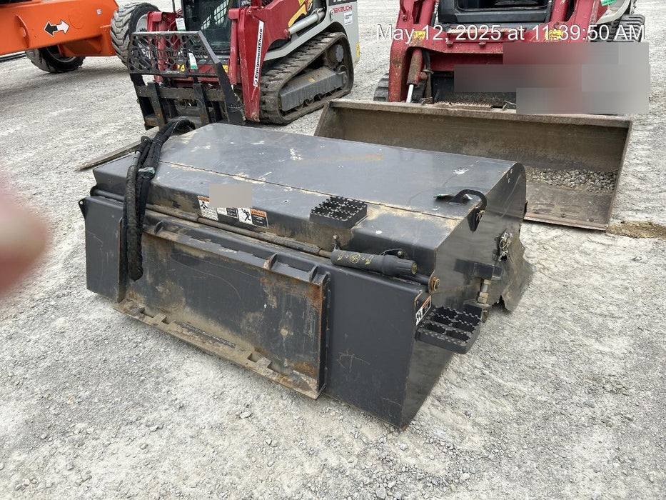 2020 PALADIN Sweepster SB72