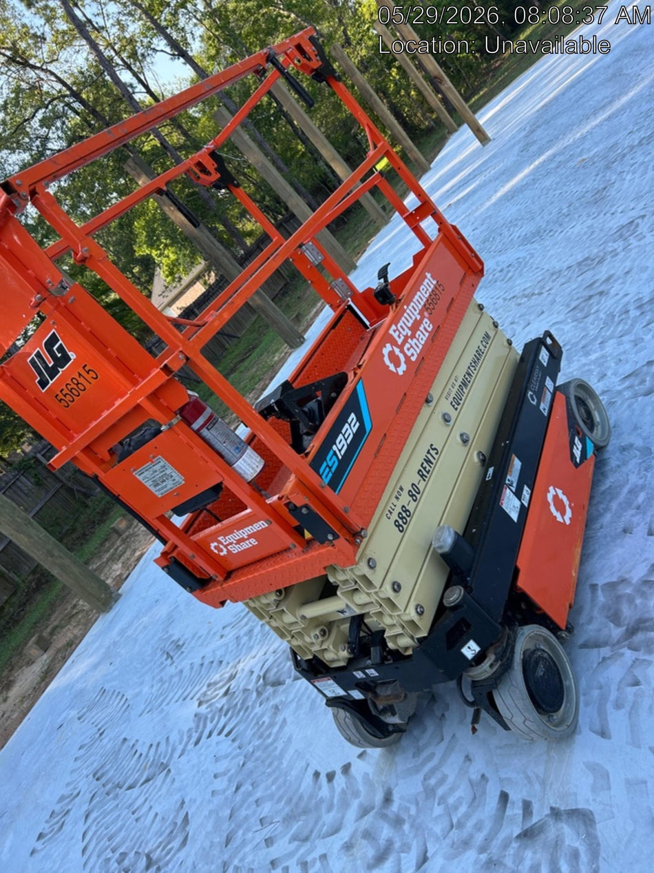 2025 JLG ES1932