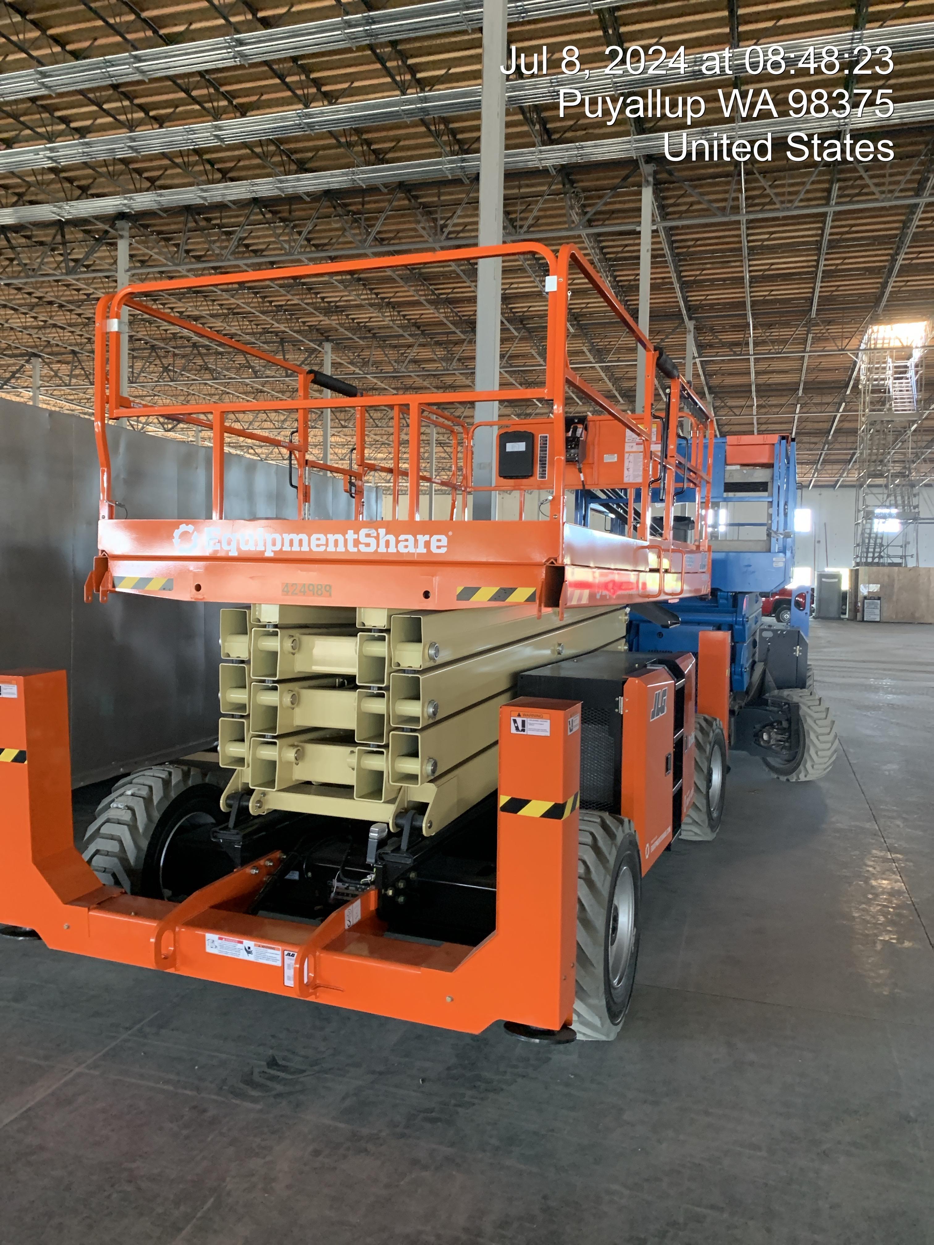 2024 JLG RT4394