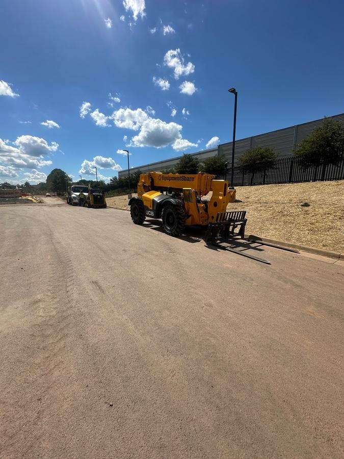 2025 JCB 510-56