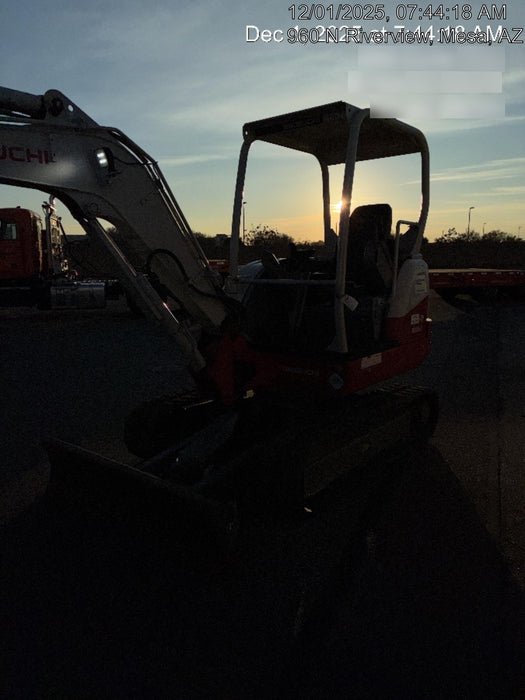 2020 TAKEUCHI TB235-2R