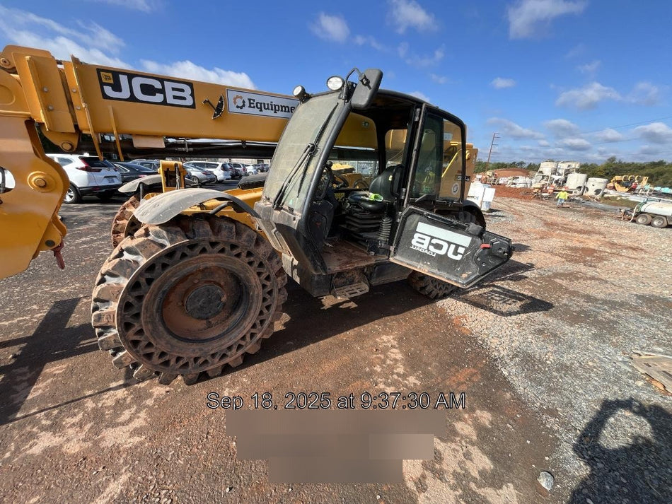 2020 JCB 509-42 Cab/Heat/Air, Solid Tires, Work Lights, Beacon, Aux Hydraulics, Back up Alarm, Lifting Eye, ES Decals