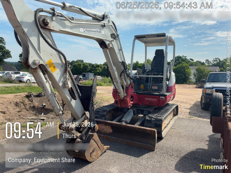 2022 TAKEUCHI TB250-2R