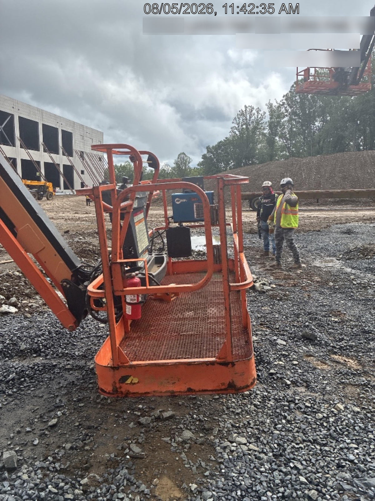 2022 JLG 660SJ