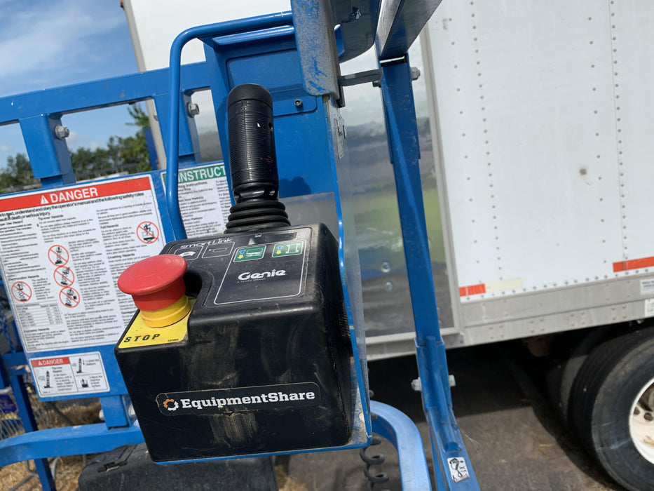 2020 Genie GS-2632 Standard, Folding half height swing gate