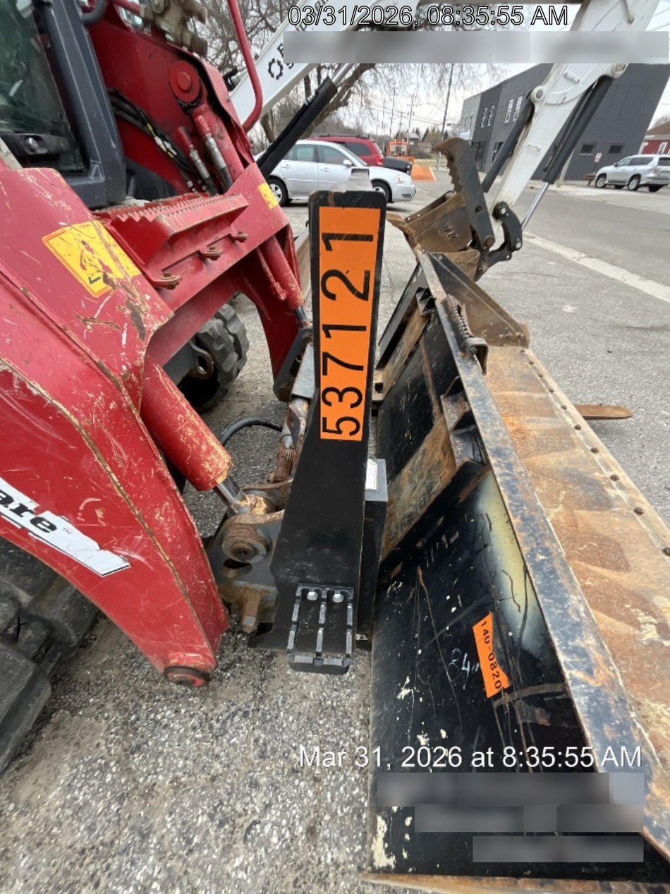 2025 ARROW MATERIAL HANDLING 24" Pallet Fork Frame