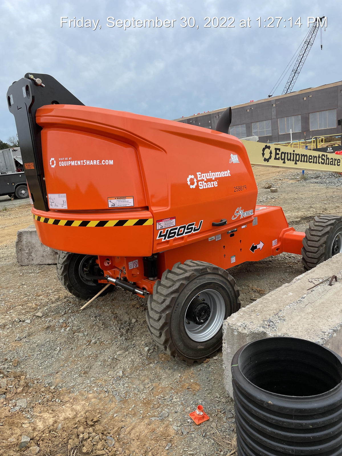 2022 JLG 460SJ