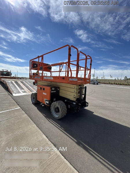 2021 JLG ERT4069