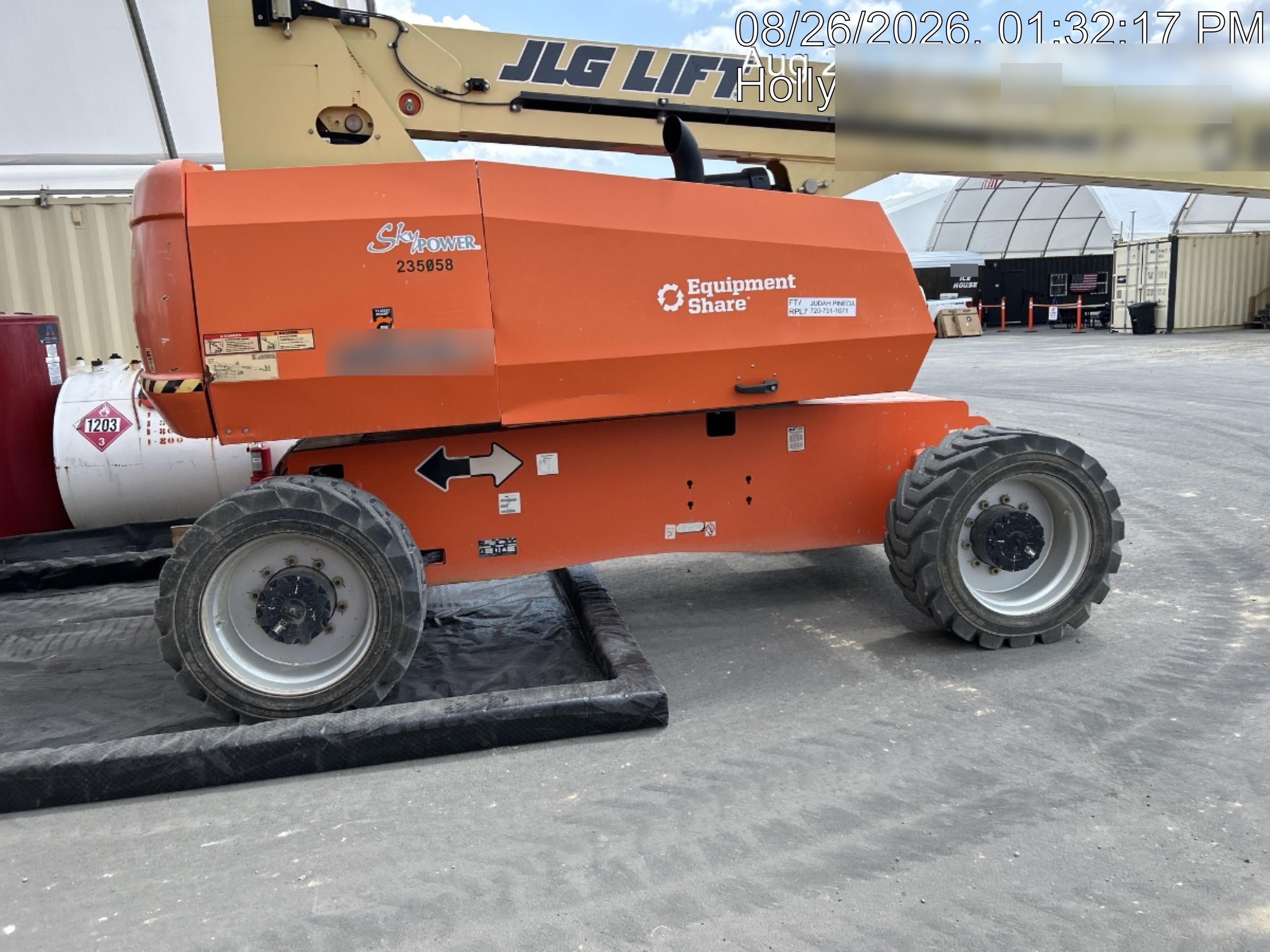2022 JLG 860SJ