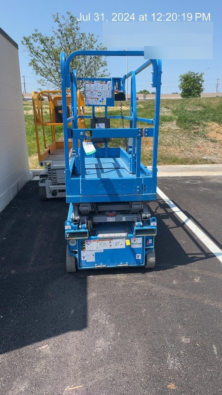 2022 GENIE GS-1432