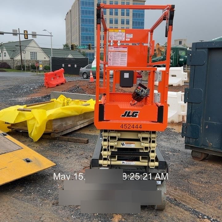 2024 JLG ES1932