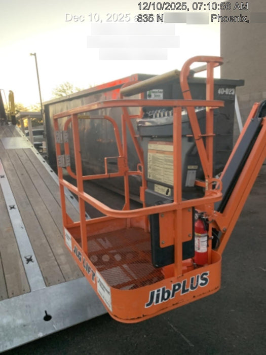 2019 JLG E300AJP