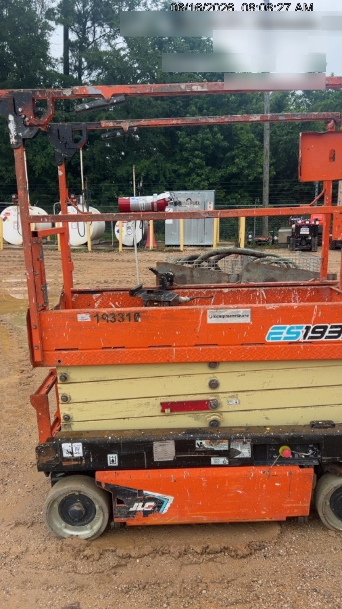 2021 JLG ES1932