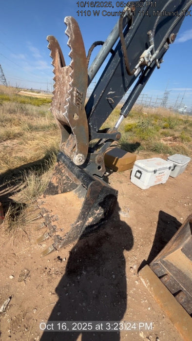 2025 TAKEUCHI 36" Bucket - Takeuchi