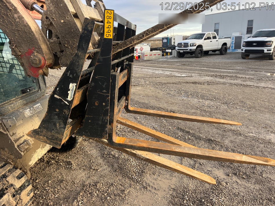 2022 ARROW MATERIAL HANDLING 48" Pallet Forks - Arrow
