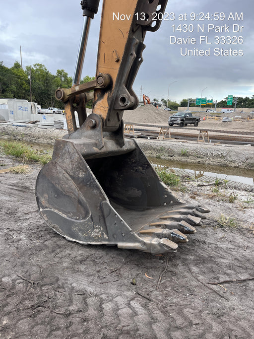 2016 CASE 60" Tooth Bucket - Case