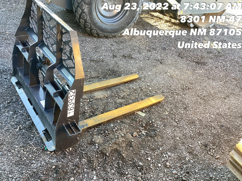 2021 PALADIN 48" Pallet Forks - Paladin