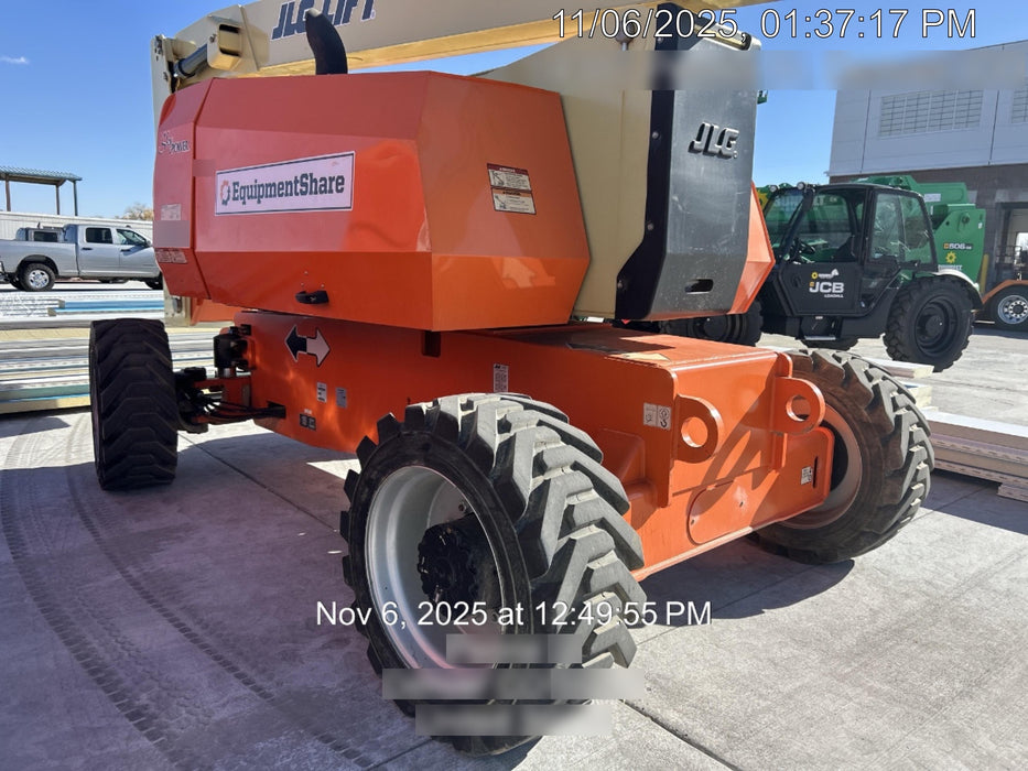 2020 JLG 800AJ
