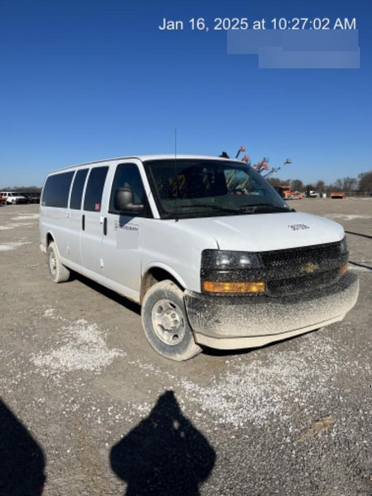 2023 CHEVROLET Express Van - Rental