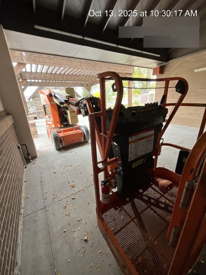 2019 JLG E300AJP