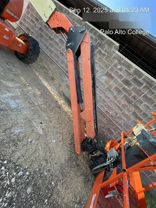 2019 JLG 600AJ