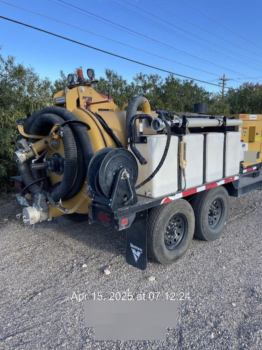2023 Vac-Tron LP573XDT T4 Koehler Diesel Engine, 500 Gallon Debris Tank, x2 100 Gallon Water Tanks