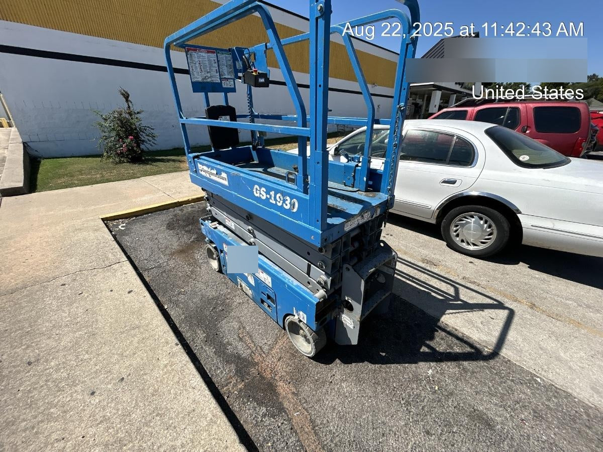 2019 Genie GS-1930 Fixed rails with chain Entry