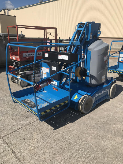 2020 GENIE GR-26J