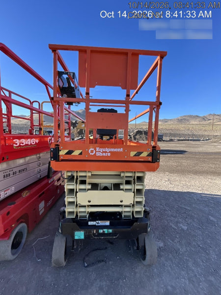 2022 JLG ES3246