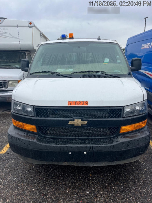 2025 CHEVROLET Express Van - Rental