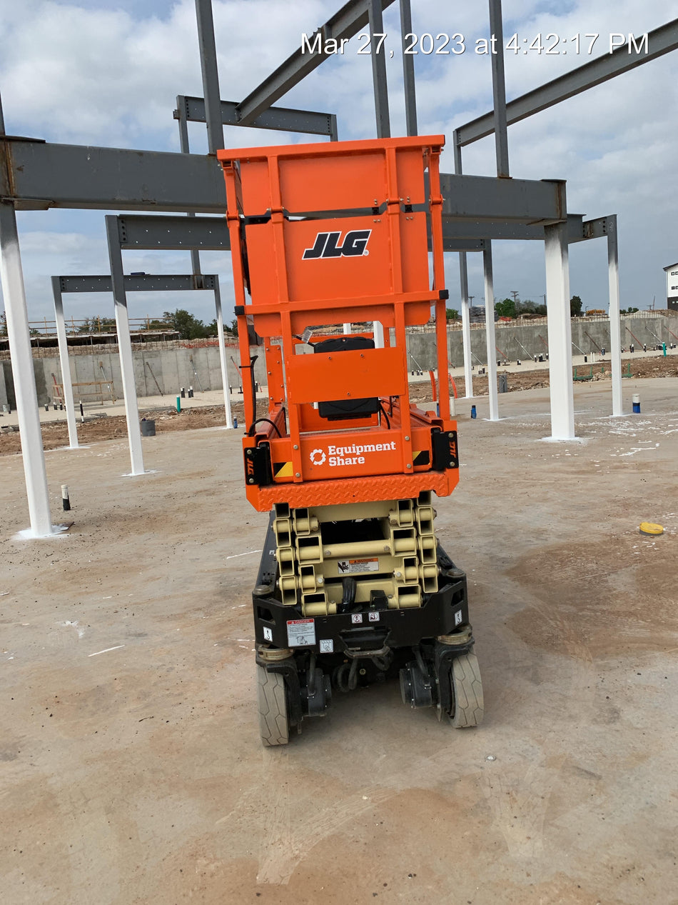 2022 JLG ES1932