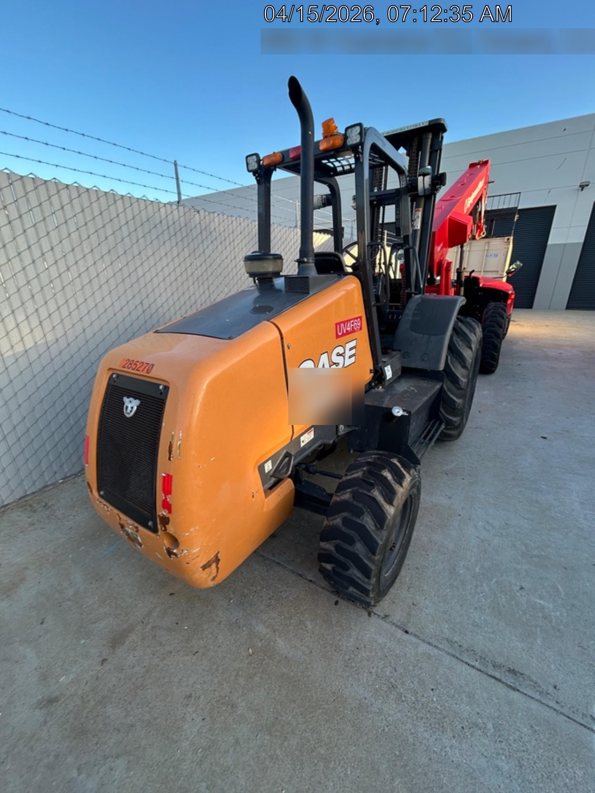 2023 CASE 588H