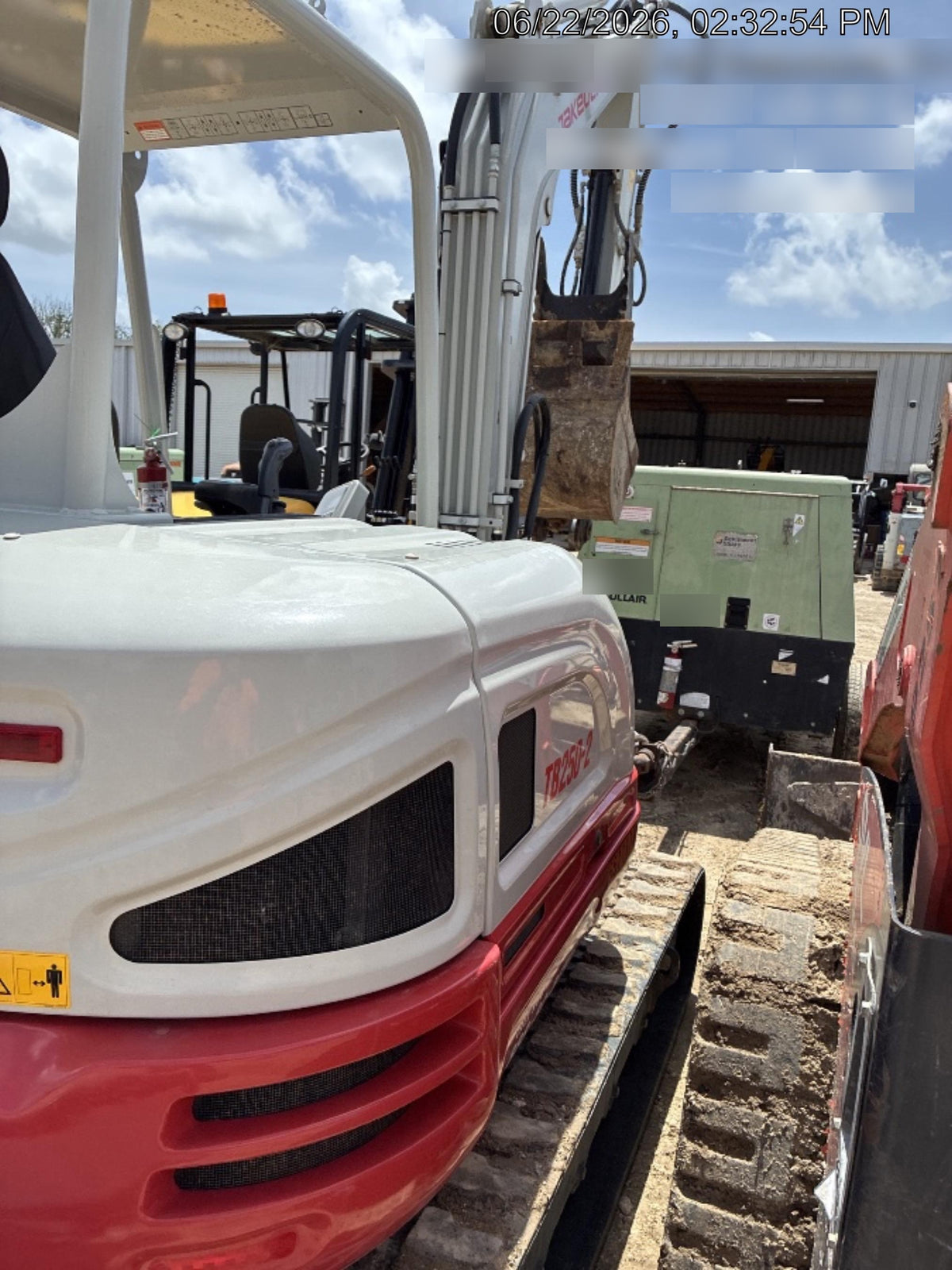 2025 TAKEUCHI TB250-2R