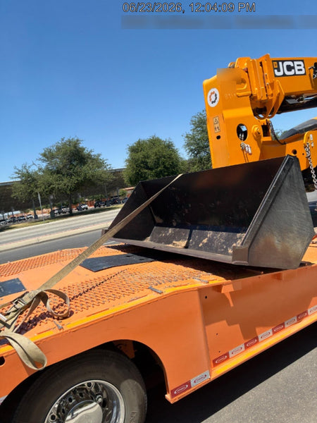 2025 JLG 1001100823