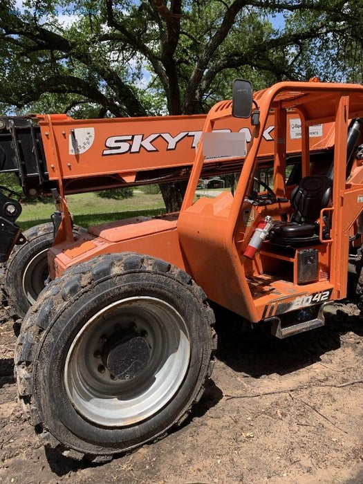 2019 SKYTRAK 8042