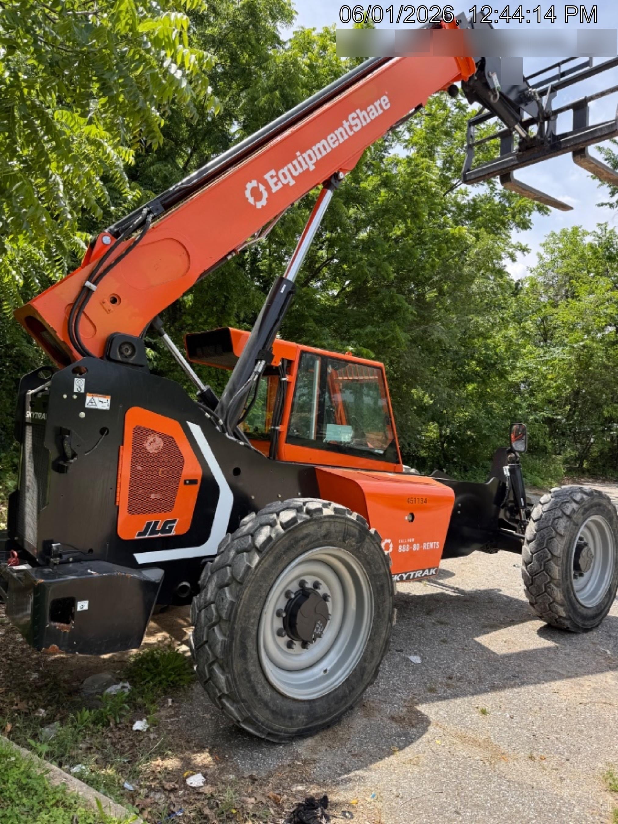2024 SKYTRAK 8042