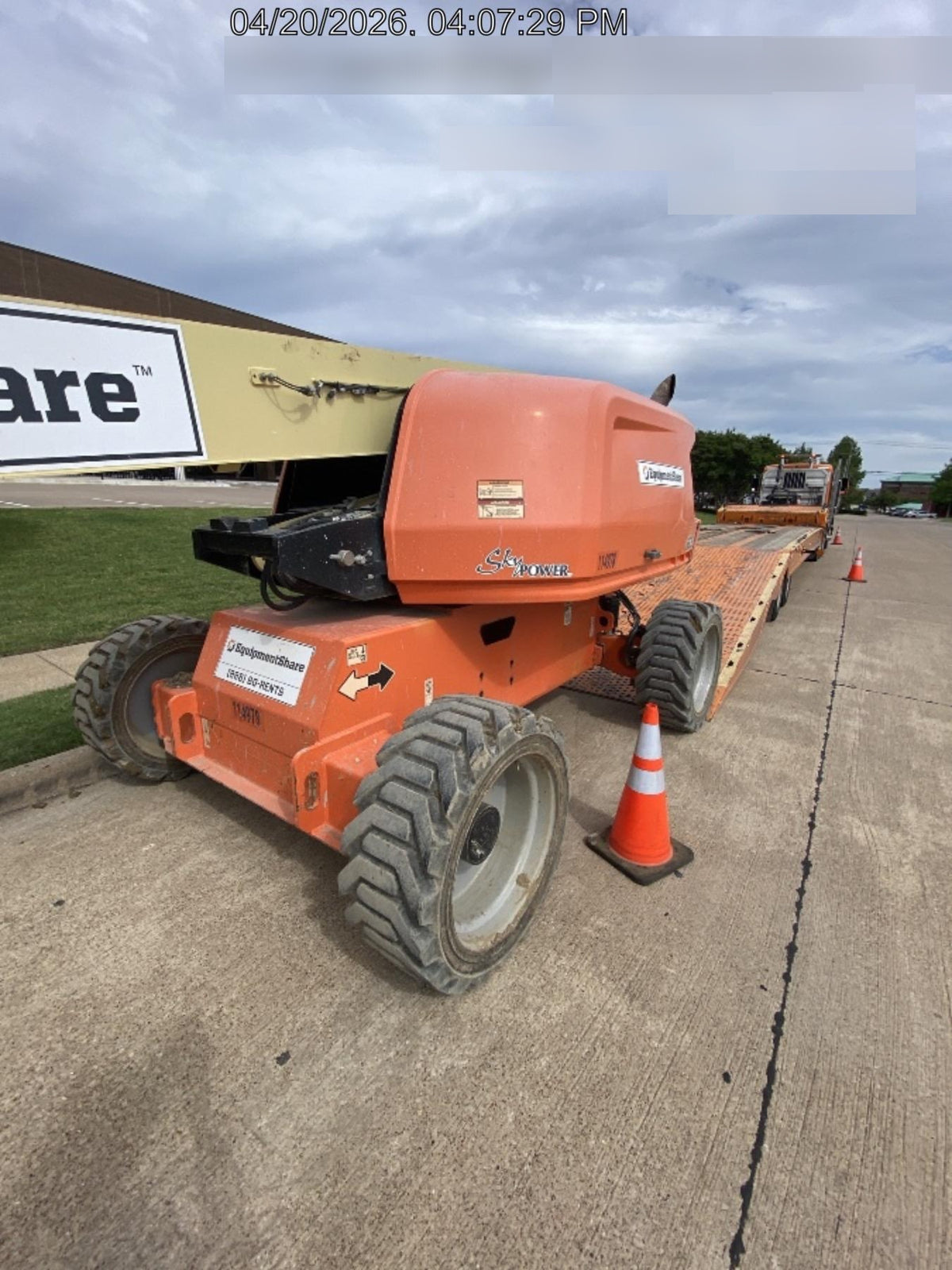 2021 JLG 660SJ