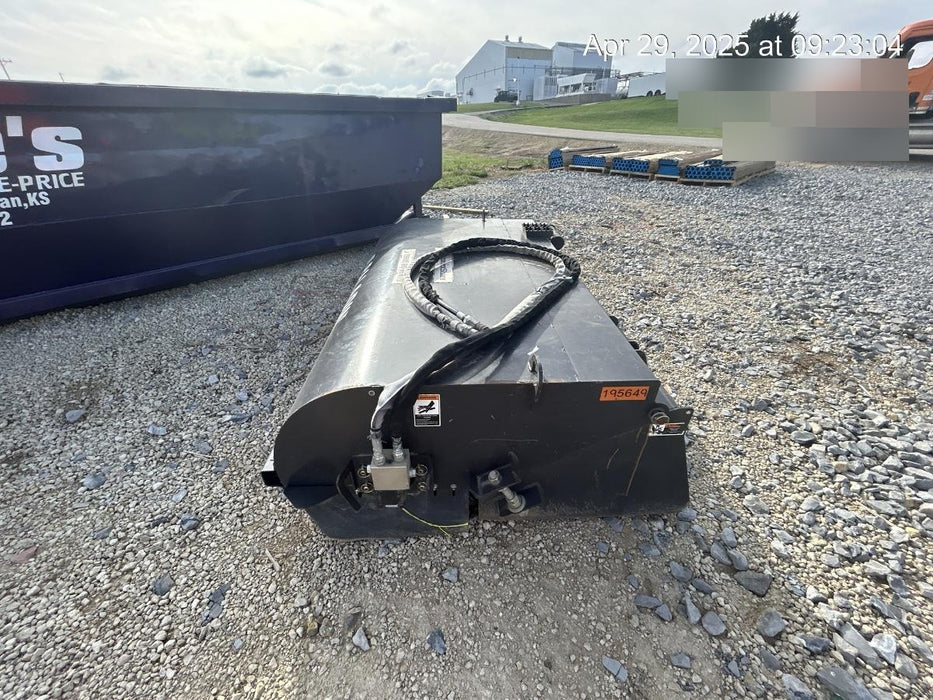 2021 PALADIN Sweepster SB72