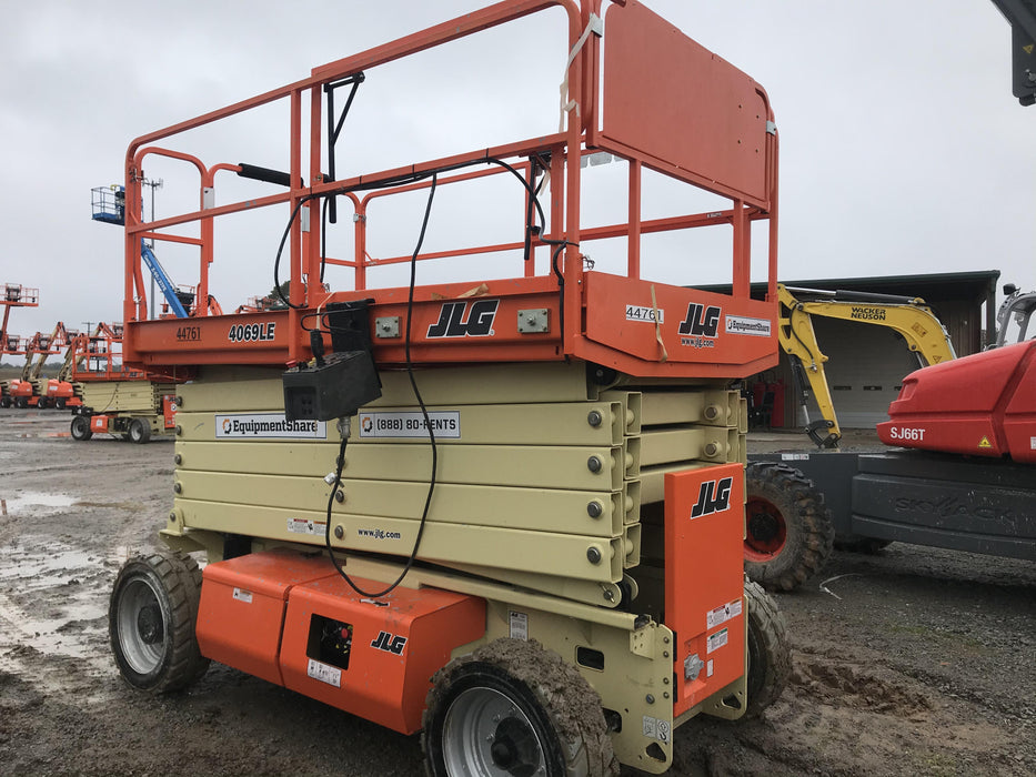 2019 JLG 4069LE