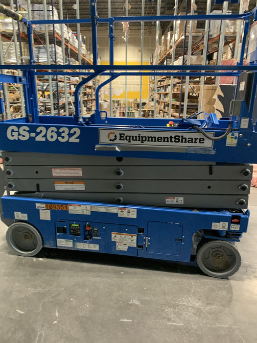 2020 Genie GS-2632 Solid NM Tires, Folding Rails with Half-Height Swing Gate, Beacon