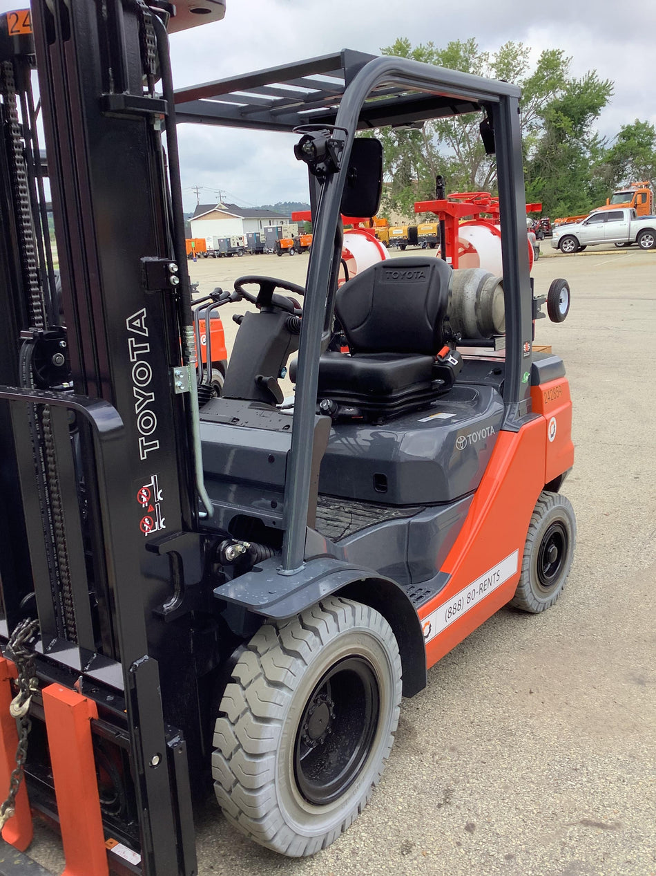 2022 TOYOTA 50-8FGU25