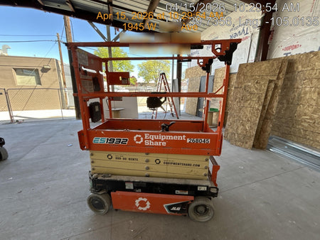 2022 JLG ES1932