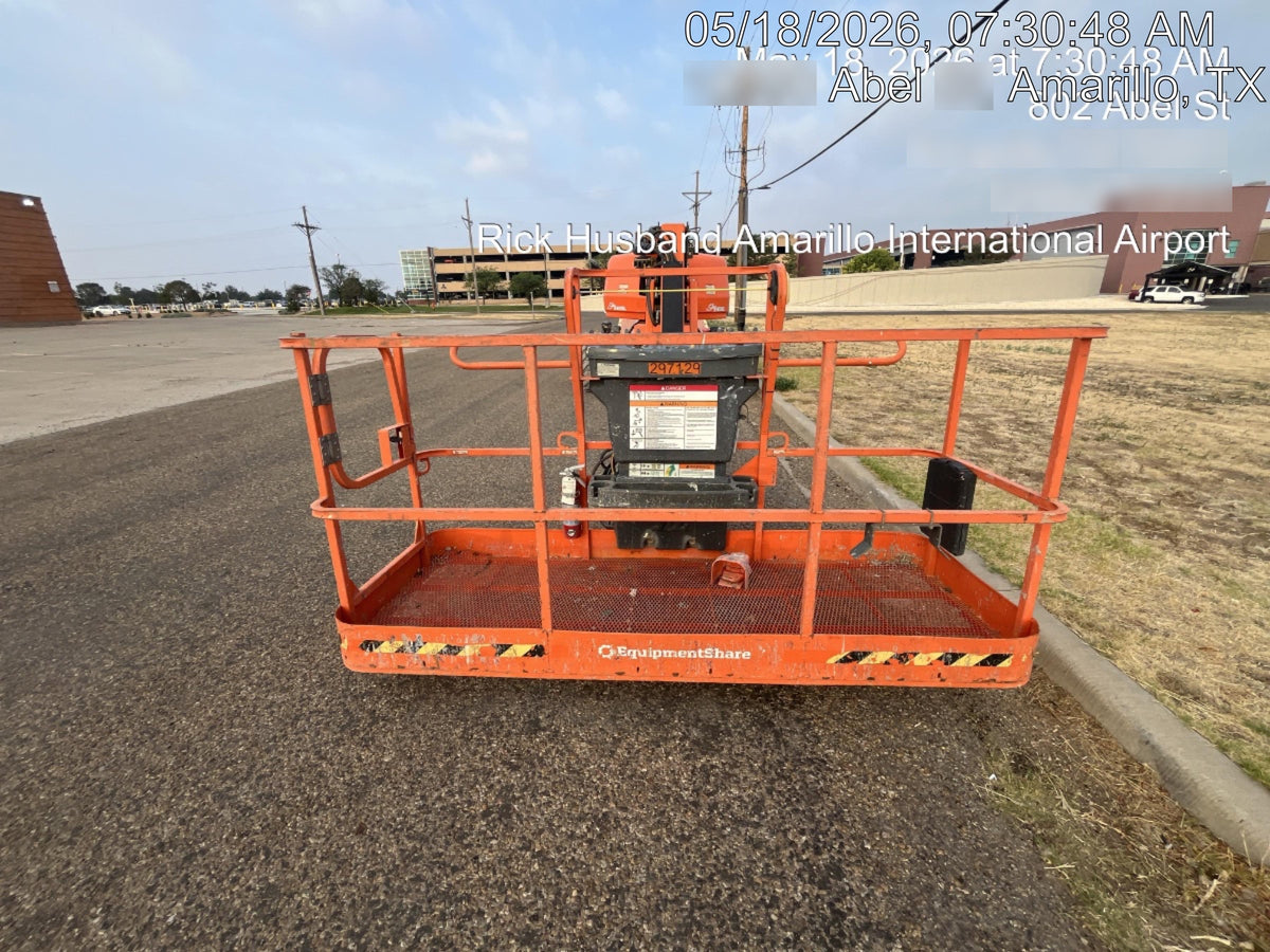 2023 JLG 660SJ