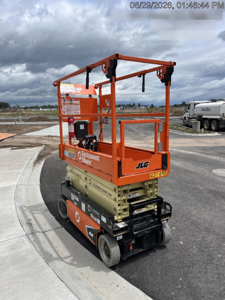 2024 JLG ES1932