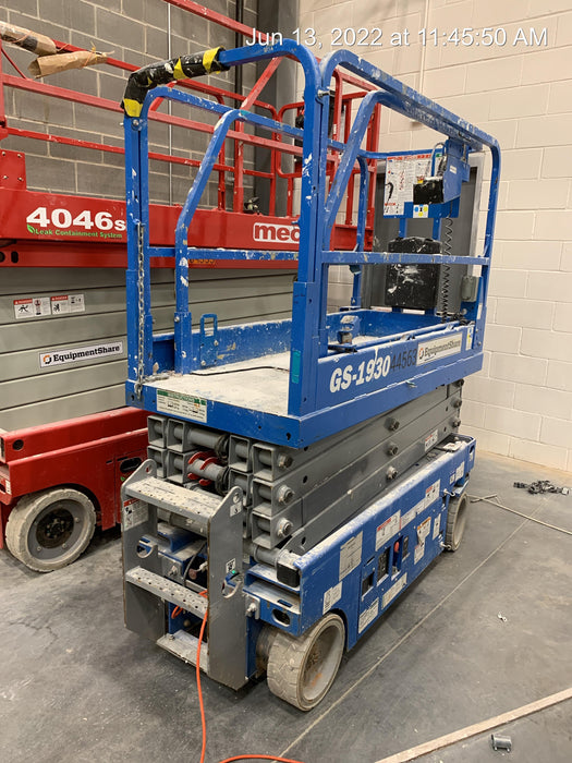 2019 Genie GS-1930 Fixed rails with chain Entry