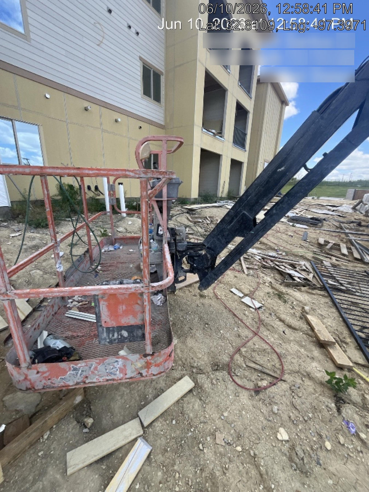 2024 JLG 660SJ